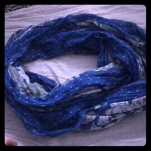 Blue medium size infinity scarf